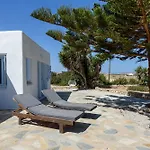 Divers Cycladic House Paros