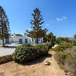 Divers Cycladic House Paros Ambelas